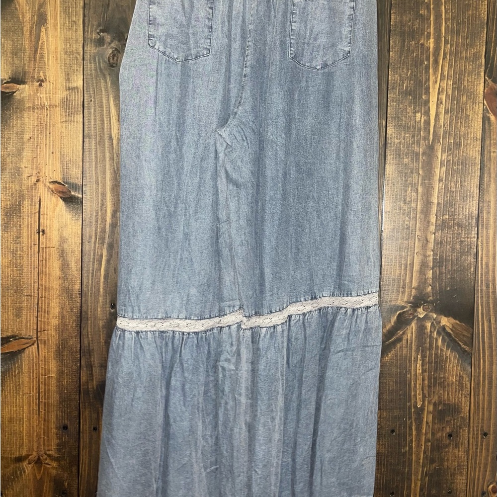 Gray Denim Ruffle Pants - Picture 2 of 5